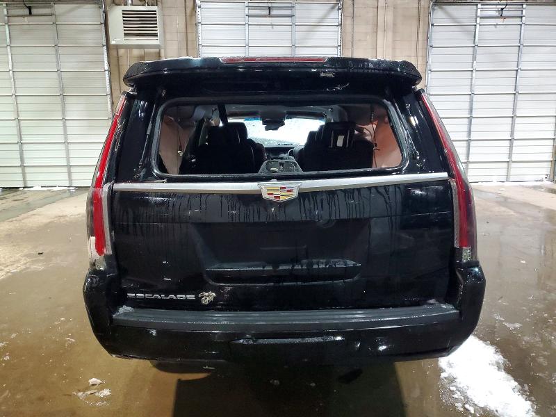 Продажа на аукционе авто 2019 Cadillac Escalade, vin: 1GYS4GKJ5KR235143, номер лота: 74418305