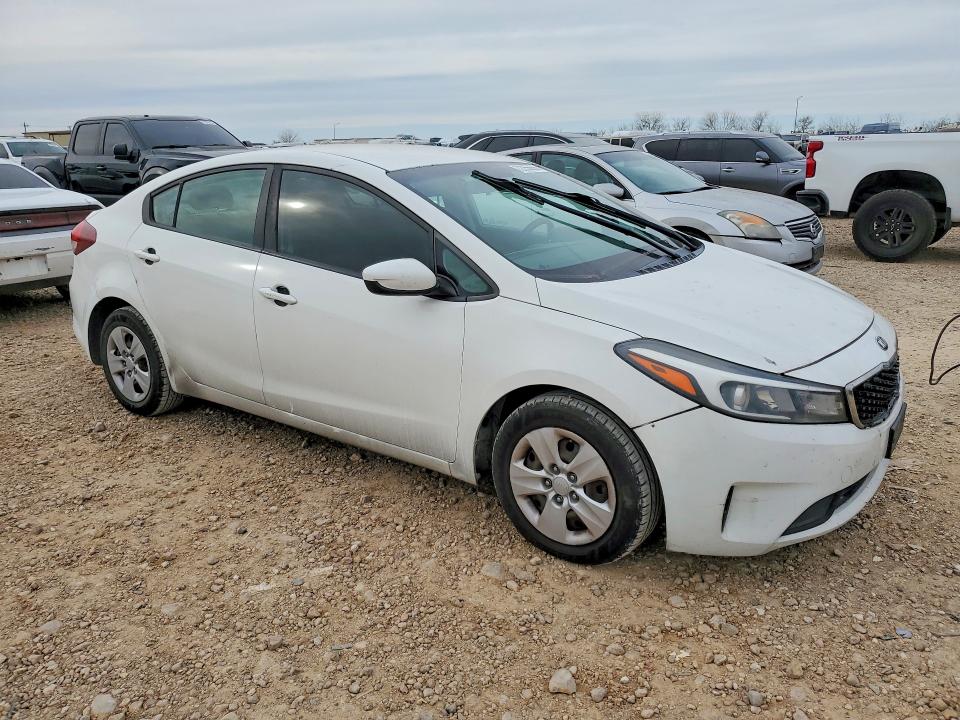 72255655 :رقم المزاد ، 3KPFK4A77HE066488 vin ، 2017 Kia Forte مزاد بيع