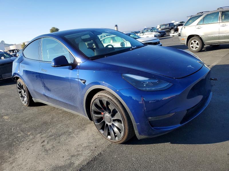Продажа на аукционе авто 2023 Tesla Model Y, vin: 7SAYGDEFXPF977521, номер лота: 73232925
