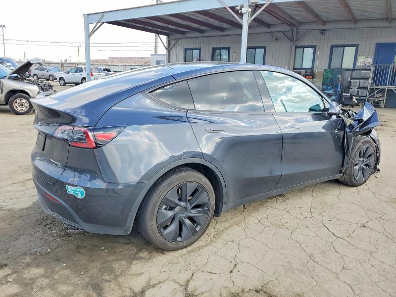 74670845 :رقم المزاد ، 7SAYGAEE1SF302445 vin ، 2025 Tesla Model Y مزاد بيع