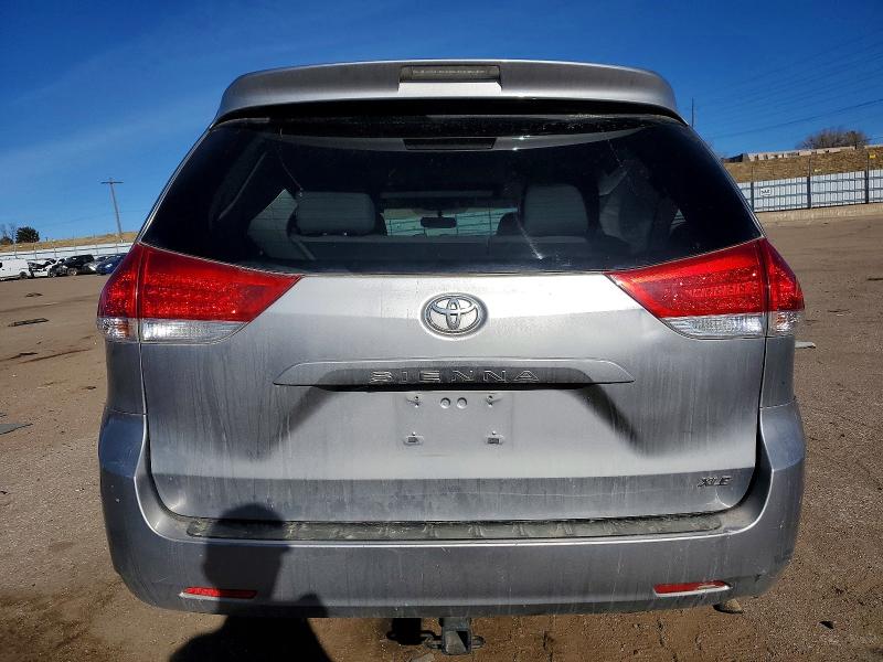 2012 Toyota Sienna მანქანა იყიდება აუქციონზე, vin: 5TDYK3DC0CS259494, აუქციონის ნომერი: 98984495