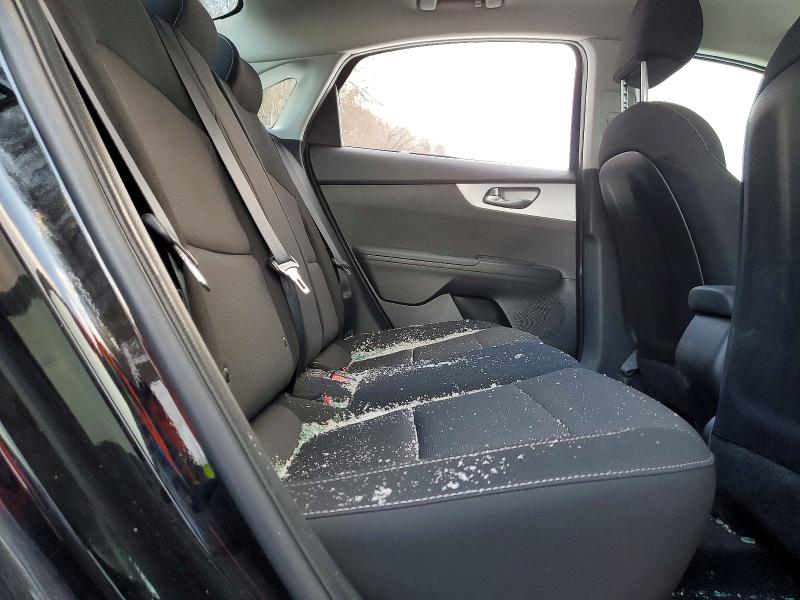 75237255 :رقم المزاد ، 3KPF24AD8PE523782 vin ، 2023 Kia Forte مزاد بيع