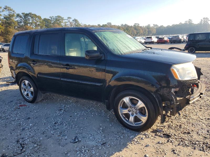 74502615 :رقم المزاد ، 5FNYF3H56FB015986 vin ، 2015 Honda Pilot مزاد بيع