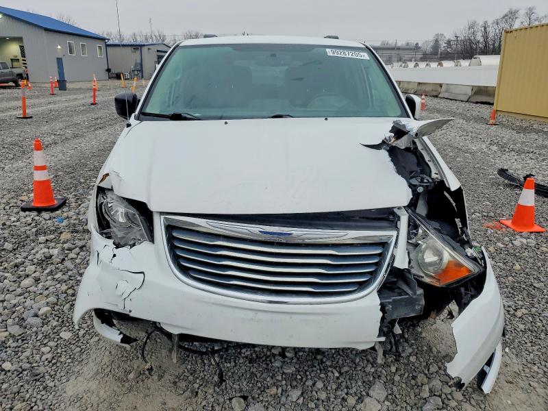 2016 Chrysler Town & Country მანქანა იყიდება აუქციონზე, vin: 2C4RC1BGXGR191456, აუქციონის ნომერი: 99287205
