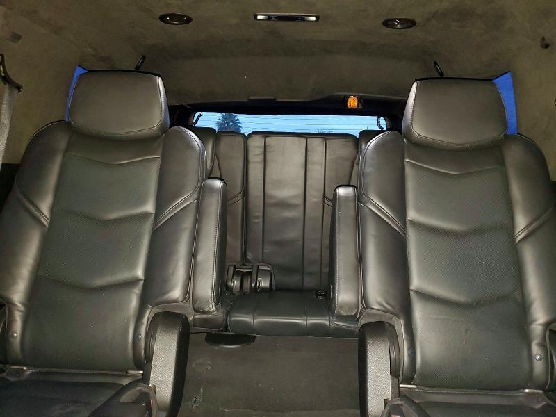 99545035 :رقم المزاد ، 1GYS3DKJ8JR205439 vin ، 2018 Cadillac Escalade مزاد بيع