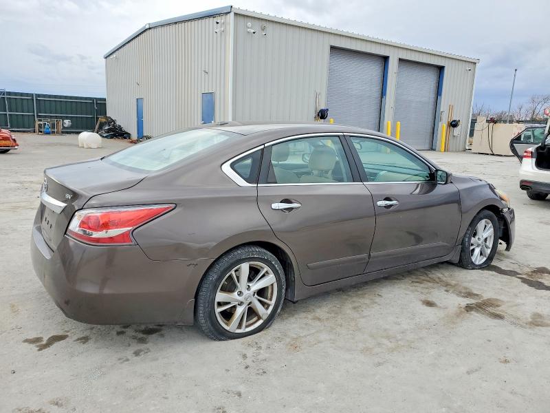 2015 Nissan Altima მანქანა იყიდება აუქციონზე, vin: 1N4AL3AP3FC112992, აუქციონის ნომერი: 72879495