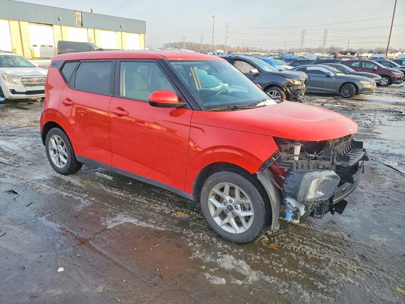 2022 Kia Soul მანქანა იყიდება აუქციონზე, vin: KNDJ23AU5N7183945, აუქციონის ნომერი: 99270565