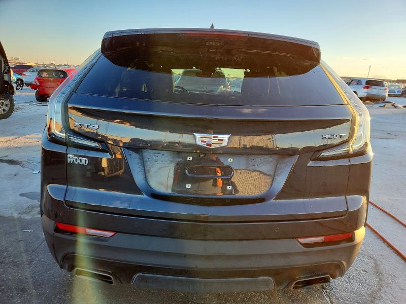 72961215 :رقم المزاد ، 1GYFZER45NF170274 vin ، 2022 Cadillac Xt4 مزاد بيع