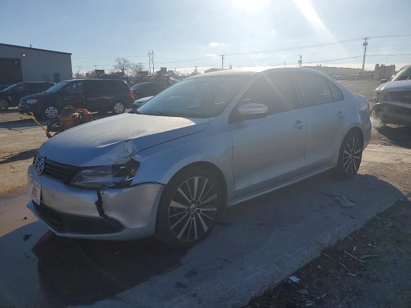 98260985 :رقم المزاد ، 3VWDX7AJ6BM336066 vin ، 2011 Volkswagen Jetta مزاد بيع