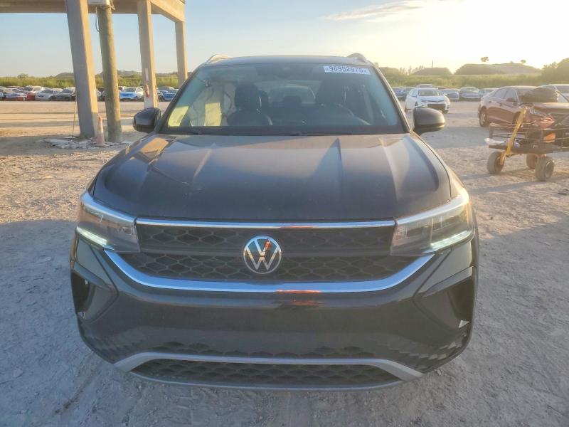 Продажа на аукционе авто 2022 Volkswagen Taos, vin: 3VVLX7B21NM083346, номер лота: 98952975