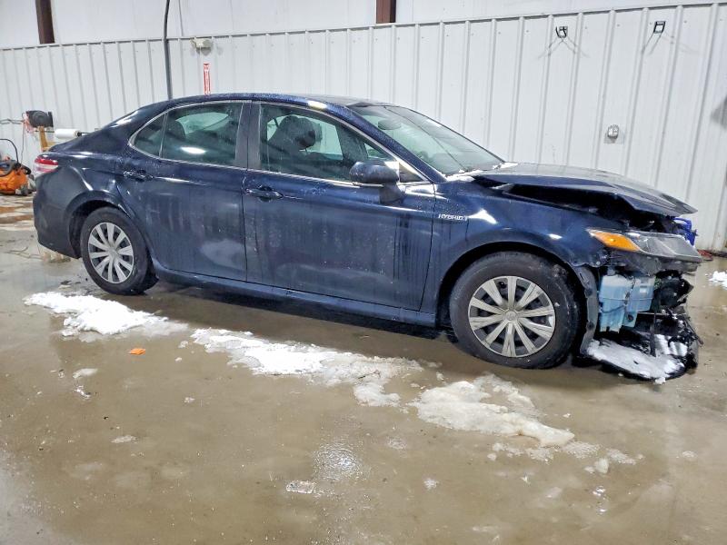 Auction sale of the 2021 Toyota Camry Hybrid, vin: 4T1C31AK5MU557586, lot number: 99110235
