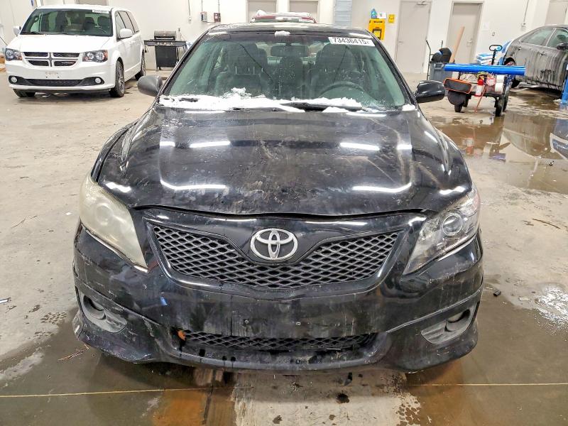 73436415 :رقم المزاد ، 4T1BF3EK1BU667864 vin ، 2011 Toyota Camry مزاد بيع