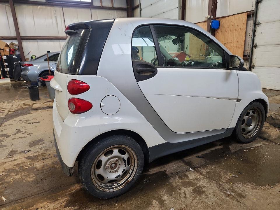75391715 :رقم المزاد ، WMEEJ3BA9EK761486 vin ، 2014 Smart Fortwo Pur مزاد بيع