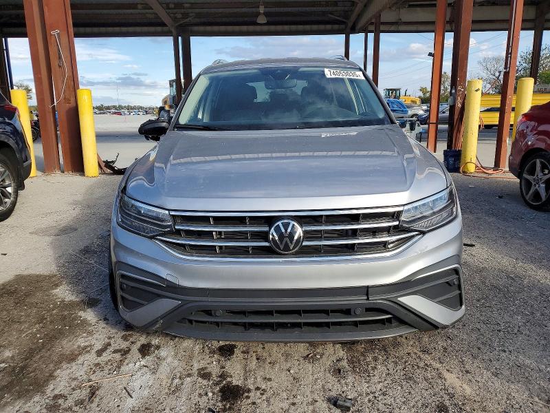 2024 Volkswagen Tiguan მანქანა იყიდება აუქციონზე, vin: 3VV3B7AX3RM191288, აუქციონის ნომერი: 74053035