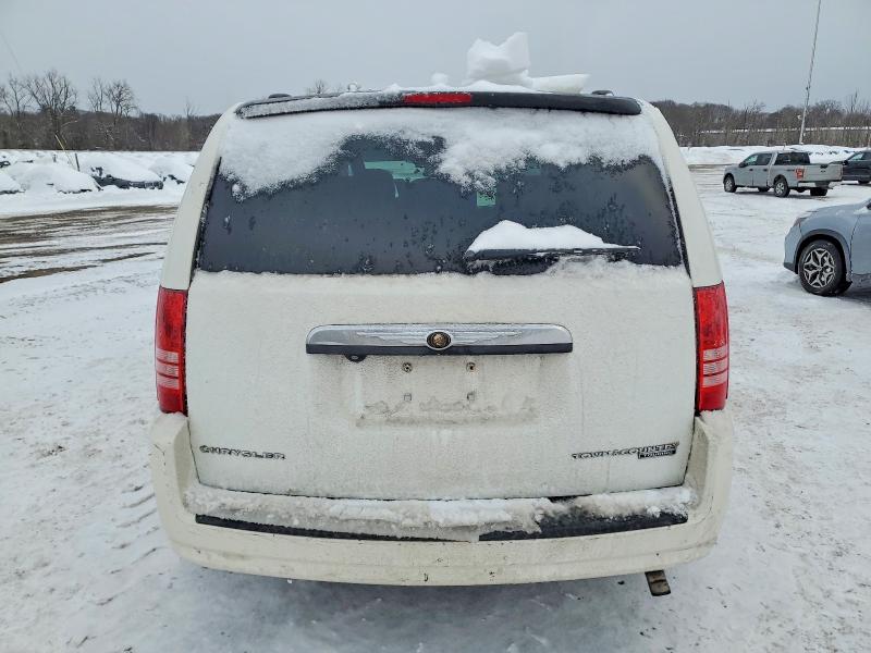 74471035 :رقم المزاد ، 2A4RR8D18AR381449 vin ، 2010 Chrysler Town & Country مزاد بيع