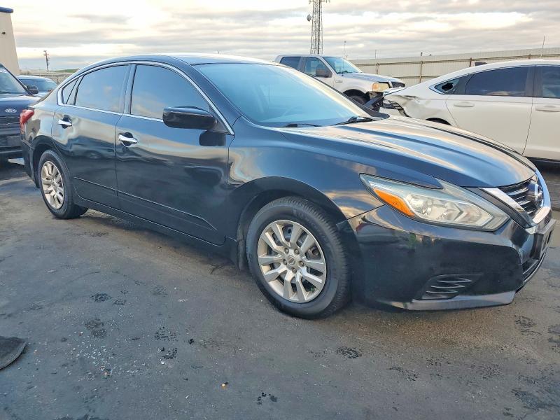 Продаж на аукціоні авто 2017 Nissan Altima, vin: 1N4AL3AP5HC262038, номер лоту: 98709545