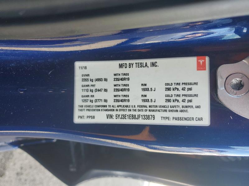 72933845 :رقم المزاد ، 5YJ3E1EB8JF133879 vin ، 2018 Tesla Model 3 مزاد بيع