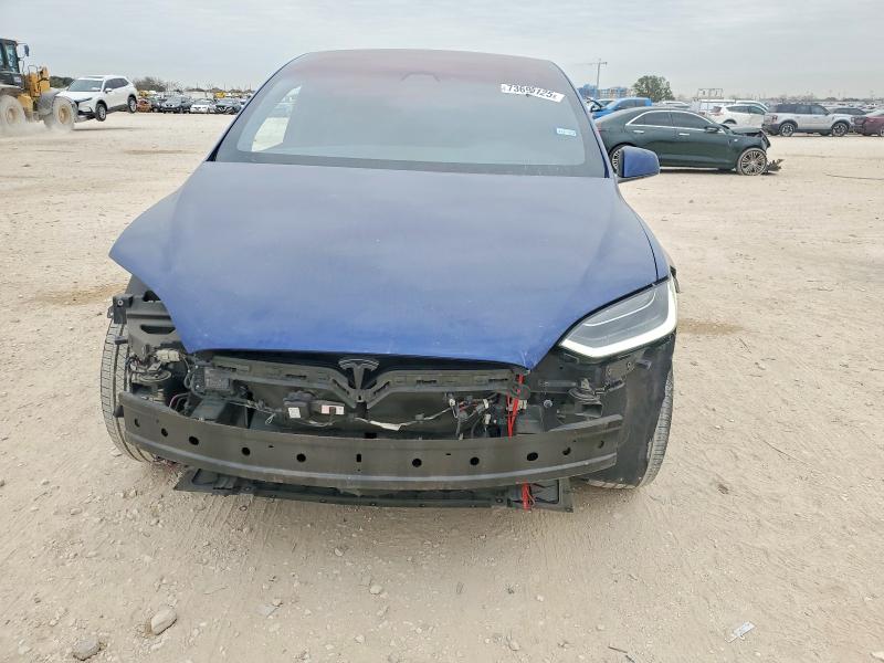 Продаж на аукціоні авто 2017 Tesla Model X, vin: 5YJXCAE27HF076740, номер лоту: 73695125