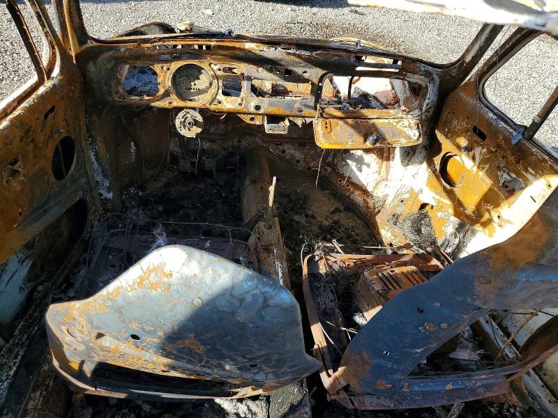 1977 Volkswagen Vanagon მანქანა იყიდება აუქციონზე, vin: 1172056343, აუქციონის ნომერი: 72581165