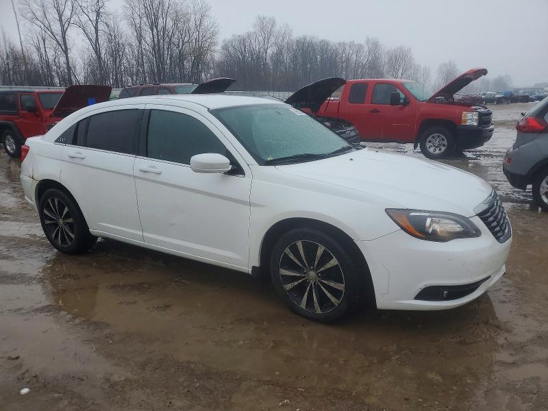 Продажа на аукционе авто 2014 Chrysler 200, vin: 1C3CCBCG3EN157724, номер лота: 99202425