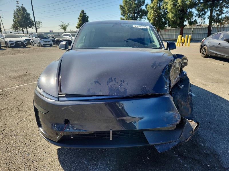 2026 Tesla Model Y მანქანა იყიდება აუქციონზე, vin: 7SAYGDED5TF429600, აუქციონის ნომერი: 75306485