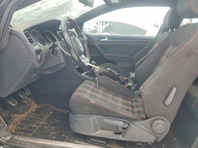 98184205 :رقم المزاد ، 3VWYT7AU4FM035924 vin ، 2015 Volkswagen Gti مزاد بيع