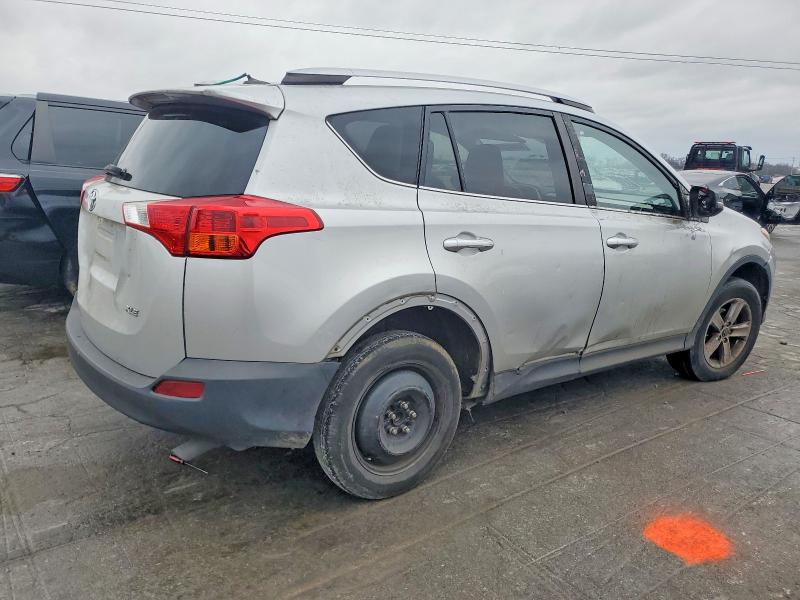 98931335 :رقم المزاد ، JTMWFREV5FD066482 vin ، 2015 Toyota Rav4 مزاد بيع