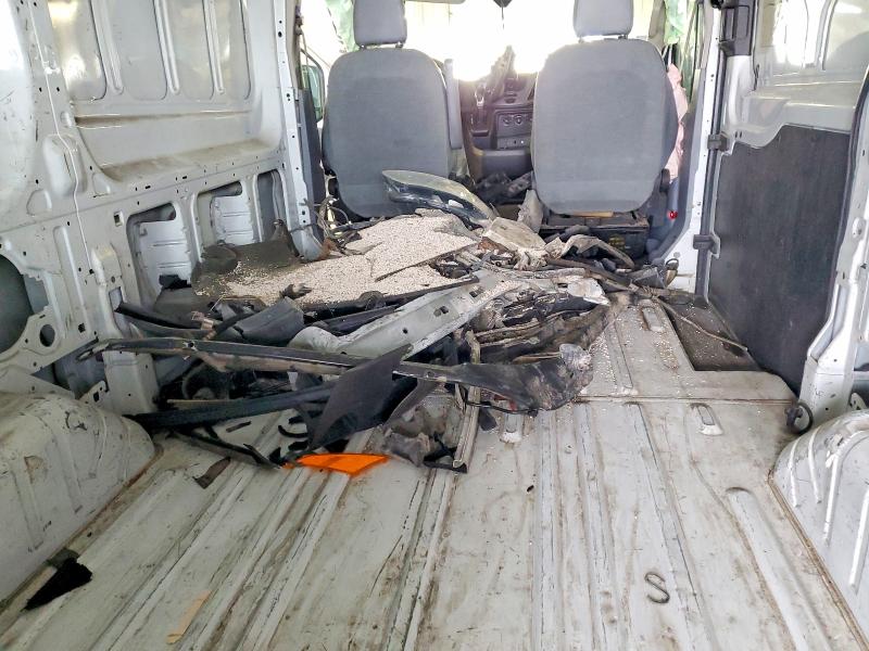 49002996 :رقم المزاد ، 1FTYR1CM6GKB28030 vin ، 2016 Ford Transit مزاد بيع