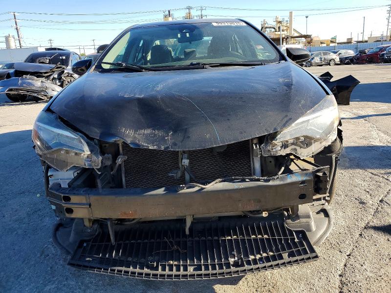 99319015 :رقم المزاد ، 5YFBURHE5JP841966 vin ، 2018 Toyota Corolla L مزاد بيع