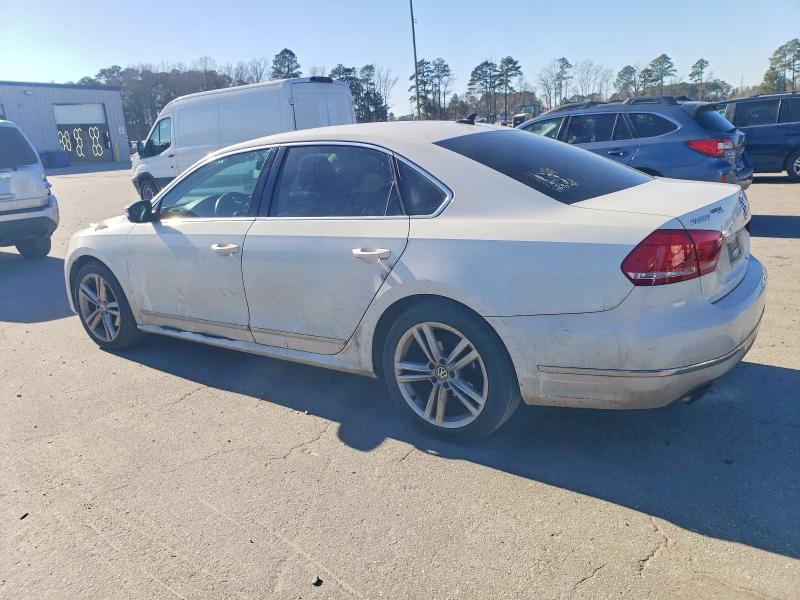 Aukcja sprzedaży 2015 Volkswagen Passat, vin: 1VWBS7A37FC057577, numer aukcji: 73594125