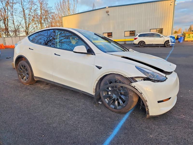 2025 Tesla Model Y მანქანა იყიდება აუქციონზე, vin: 7SAYGDEE3SF243870, აუქციონის ნომერი: 97577945