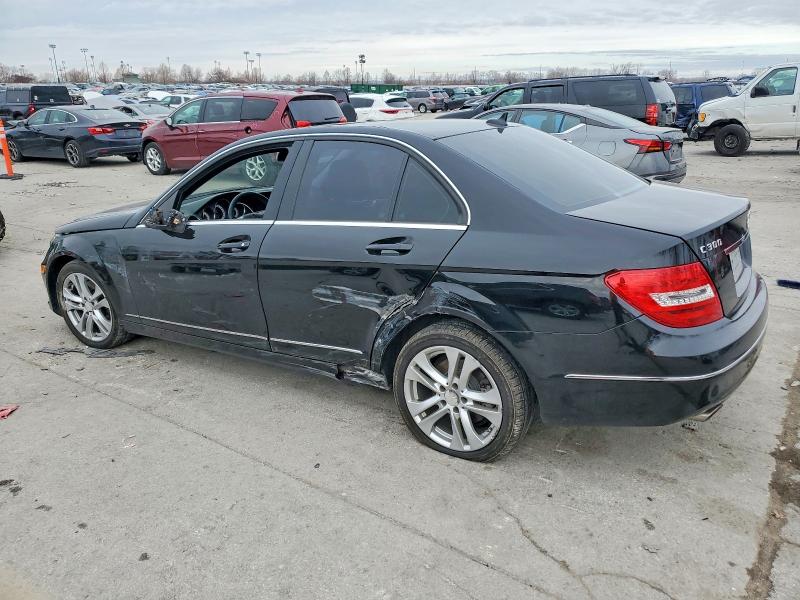 Продажа на аукционе авто 2013 Mercedes-benz C, vin: WDDGF8AB3DR251856, номер лота: 99764295
