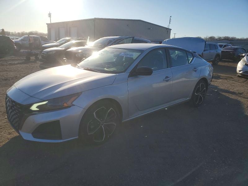 73588155 :رقم المزاد ، 1N4BL4CV3PN382624 vin ، 2023 Nissan Altima مزاد بيع