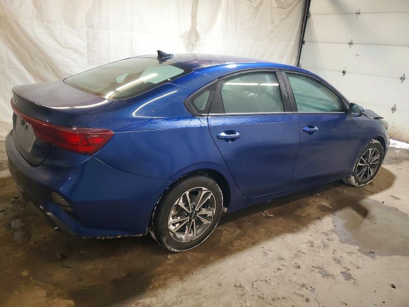2022 Kia Forte მანქანა იყიდება აუქციონზე, vin: 3KPF24AD7NE430944, აუქციონის ნომერი: 99169785
