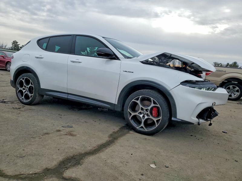 2024 Alfa Romeo Tonale მანქანა იყიდება აუქციონზე, vin: ZASPATDW3R3045722, აუქციონის ნომერი: 72435465