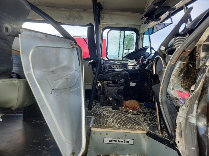 72678645 :رقم المزاد ، 1BAKACSH2KF351805 vin ، 2019 Aro School Bus / مزاد بيع