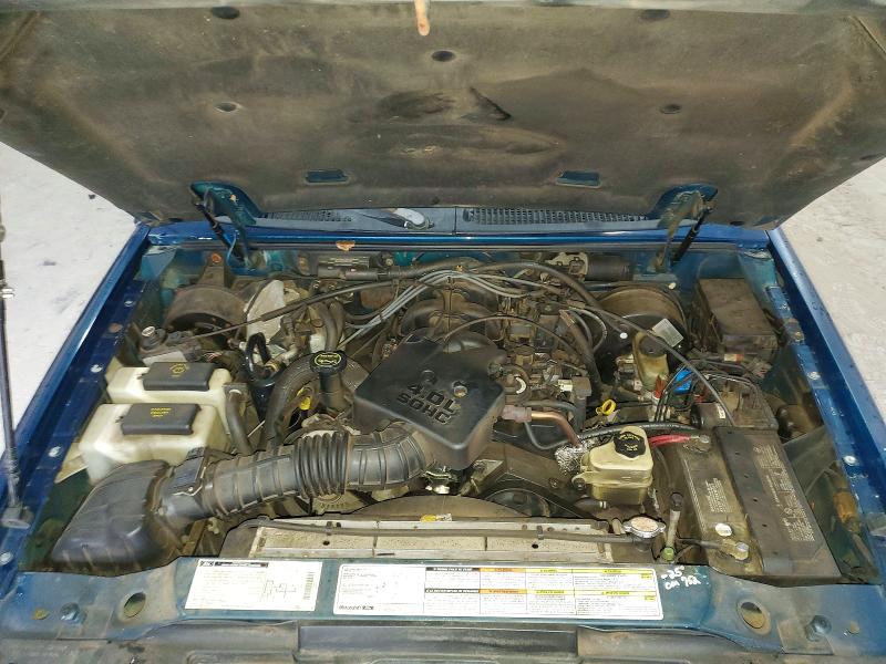 2001 Ford Explorer Sport Trac მანქანა იყიდება აუქციონზე, vin: 1FMZU77E41UB39124, აუქციონის ნომერი: 72991215