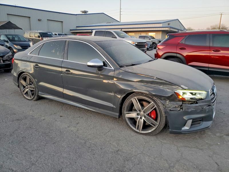 Продаж на аукціоні авто 2017 Audi S3, vin: WAUB1GFF6H1033789, номер лоту: 75000875