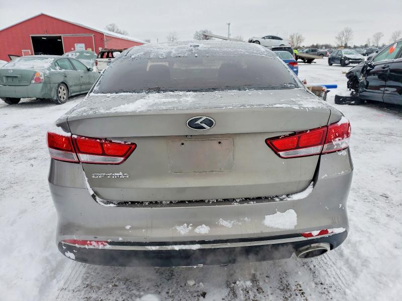 Продажа на аукционе авто 2017 Kia Optima Lx 4dr, vin: 5XXGT4L32HG162452, номер лота: 98782805