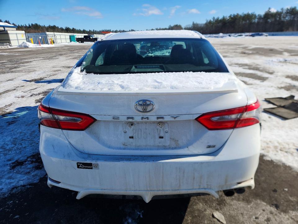 2018 Toyota Camry მანქანა იყიდება აუქციონზე, vin: 4T1B11HK5JU551984, აუქციონის ნომერი: 75080135