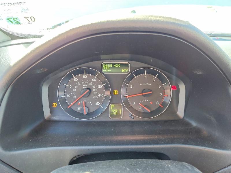 Aukcja sprzedaży 2010 Volvo C70 T5, vin: YV1672MC8AJ094561, numer aukcji: 72594525