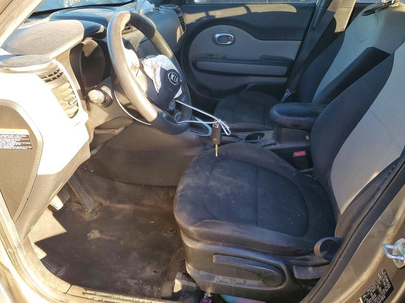 73467605 :رقم المزاد ، KNDJN2A20J7581543 vin ، 2018 Kia Soul مزاد بيع