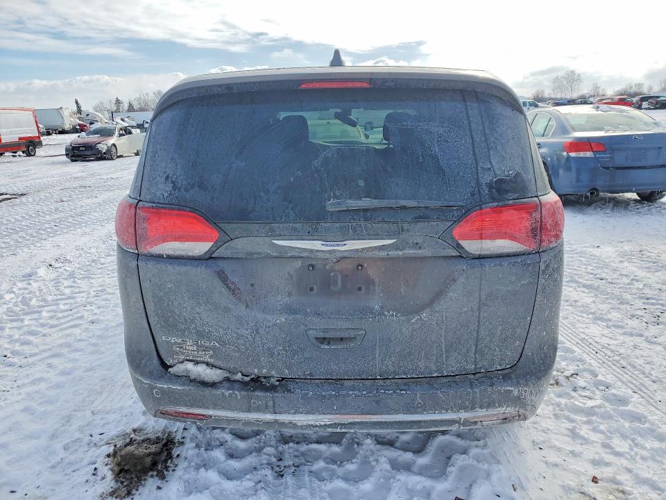 Продаж на аукціоні авто 2018 Chrysler Pacifica, vin: 2C4RC1FG3JR126028, номер лоту: 75036195