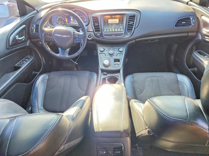99011035 :رقم المزاد ، 1C3CCCDG0GN110450 vin ، 2016 Chrysler 200 مزاد بيع