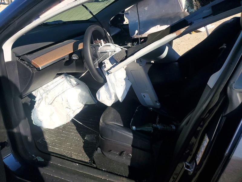72769755 :رقم المزاد ، 7SAYGDEF0NF327383 vin ، 2022 Tesla Model Y مزاد بيع