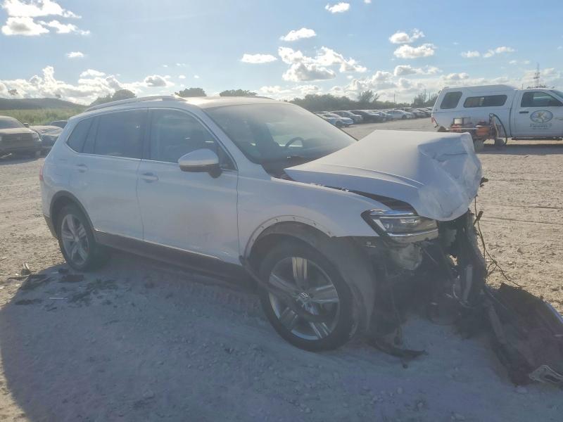 99849275 :رقم المزاد ، 3VV4B7AX7JM191576 vin ، 2018 Volkswagen Tiguan مزاد بيع