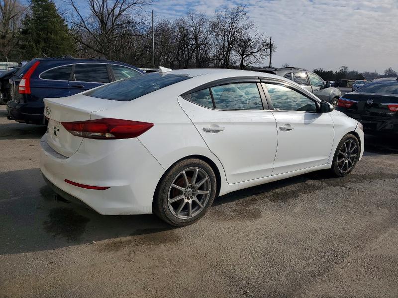 2017 Hyundai Elantra მანქანა იყიდება აუქციონზე, vin: 5NPD74LF0HH200752, აუქციონის ნომერი: 99343955