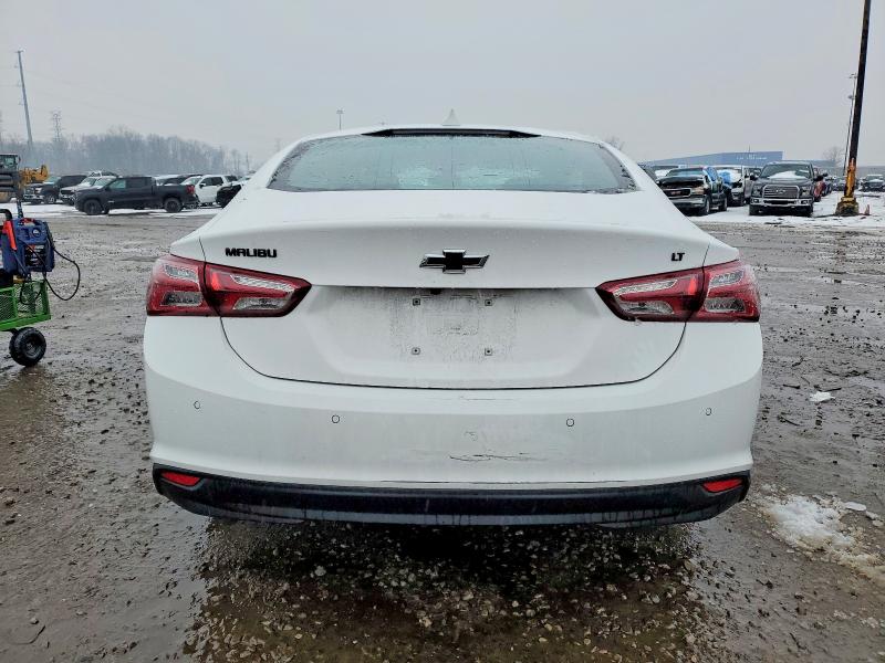 Продажа на аукционе авто 2021 Chevrolet Malibu, vin: 1G1ZD5ST8MF032223, номер лота: 98809585