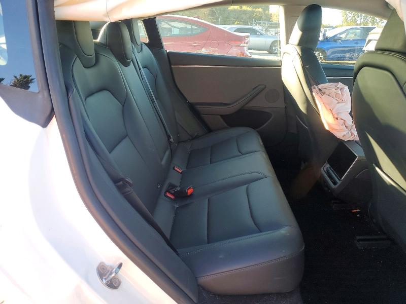 72440195 :رقم المزاد ، 5YJ3E1EAXSF885222 vin ، 2025 Tesla Model 3 مزاد بيع
