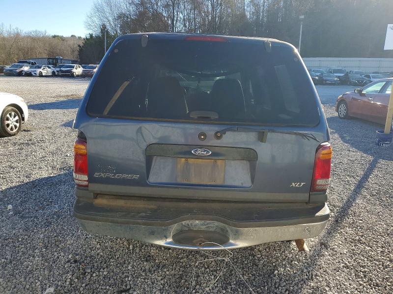 98401725 :رقم المزاد ، 1FMZU63E5YZA24674 vin ، 2000 Ford Explorer مزاد بيع